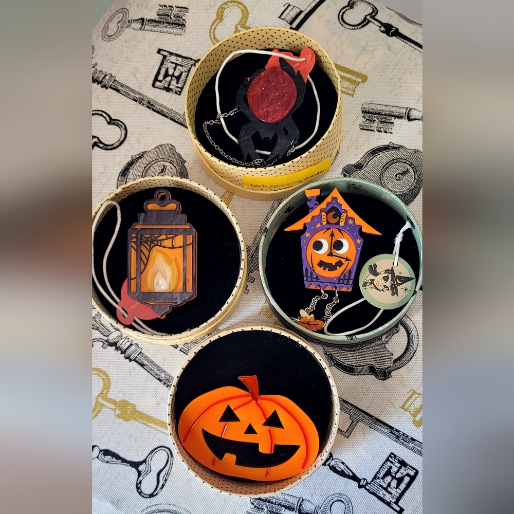 Halloween Erstwilder Brooches